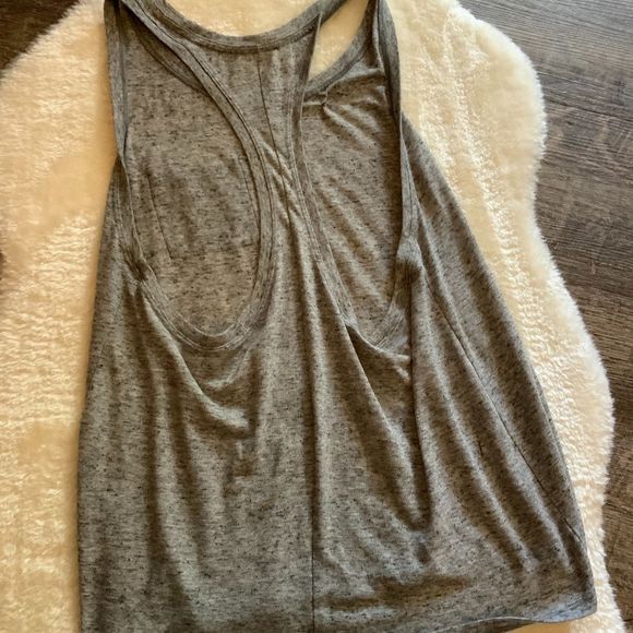Victoria’s Secret Grey Marl Pocket Tank Top - Picture 6 of 6